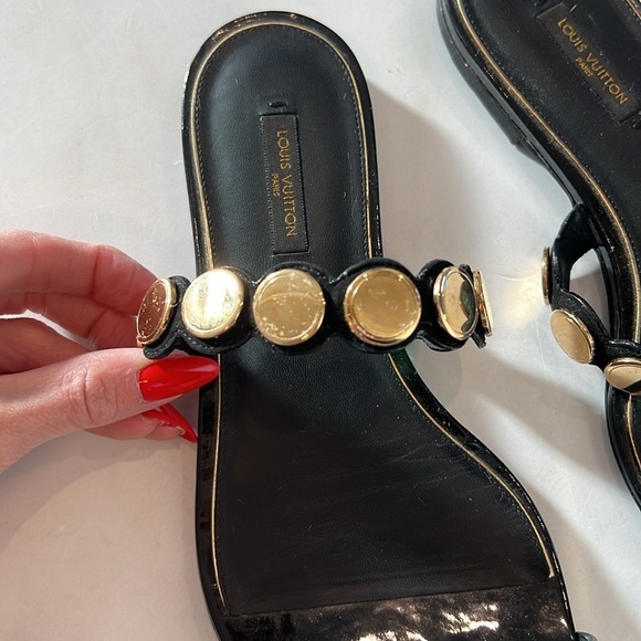 Louis Vuitton Socialite Sandal! - Picture 4 of 12